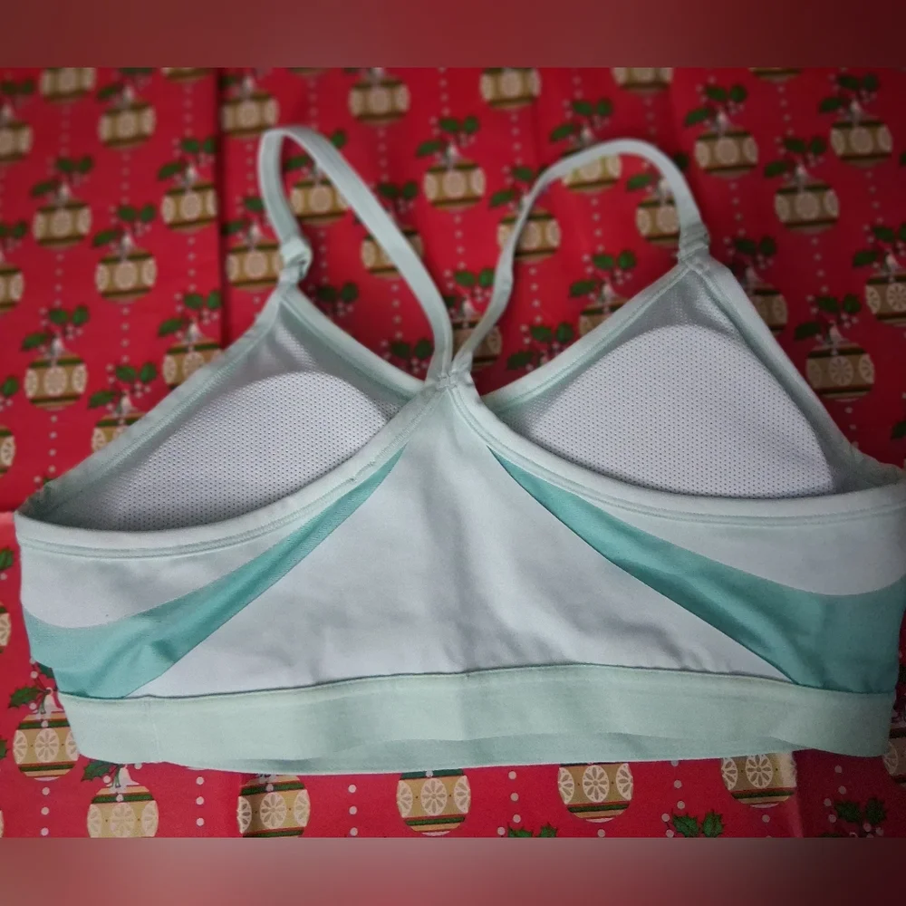 🔥Nike SET OF 3 Sports Bra Size XXL. MINT CONDITION - Picture 4 of 11